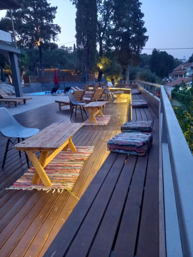 Seven Keys Luxury Suites Achílleion Exteriör bild